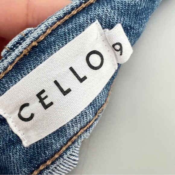 NEW Cello Wide Leg Denim Jeans SIZE 9 Inseam 28 Distressed High Waist - Picture 12 of 12
